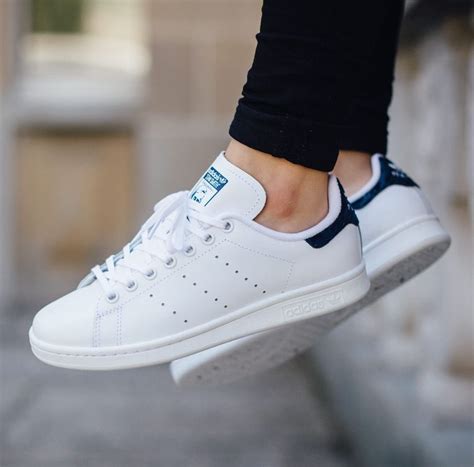 stan smith sneakers women's